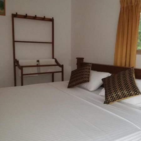 Deshani Holiday Inn Dambulla Exterior foto