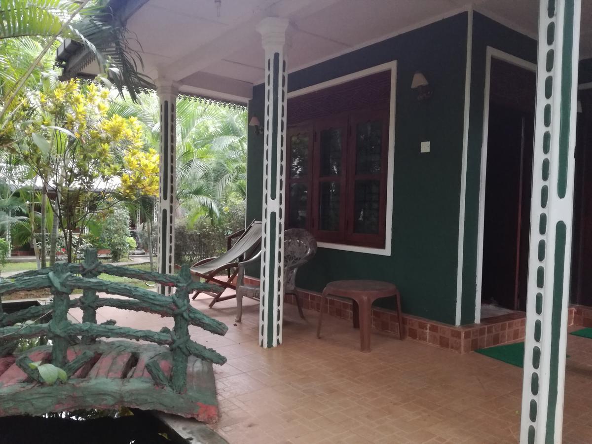 Deshani Holiday Inn Dambulla Exterior foto